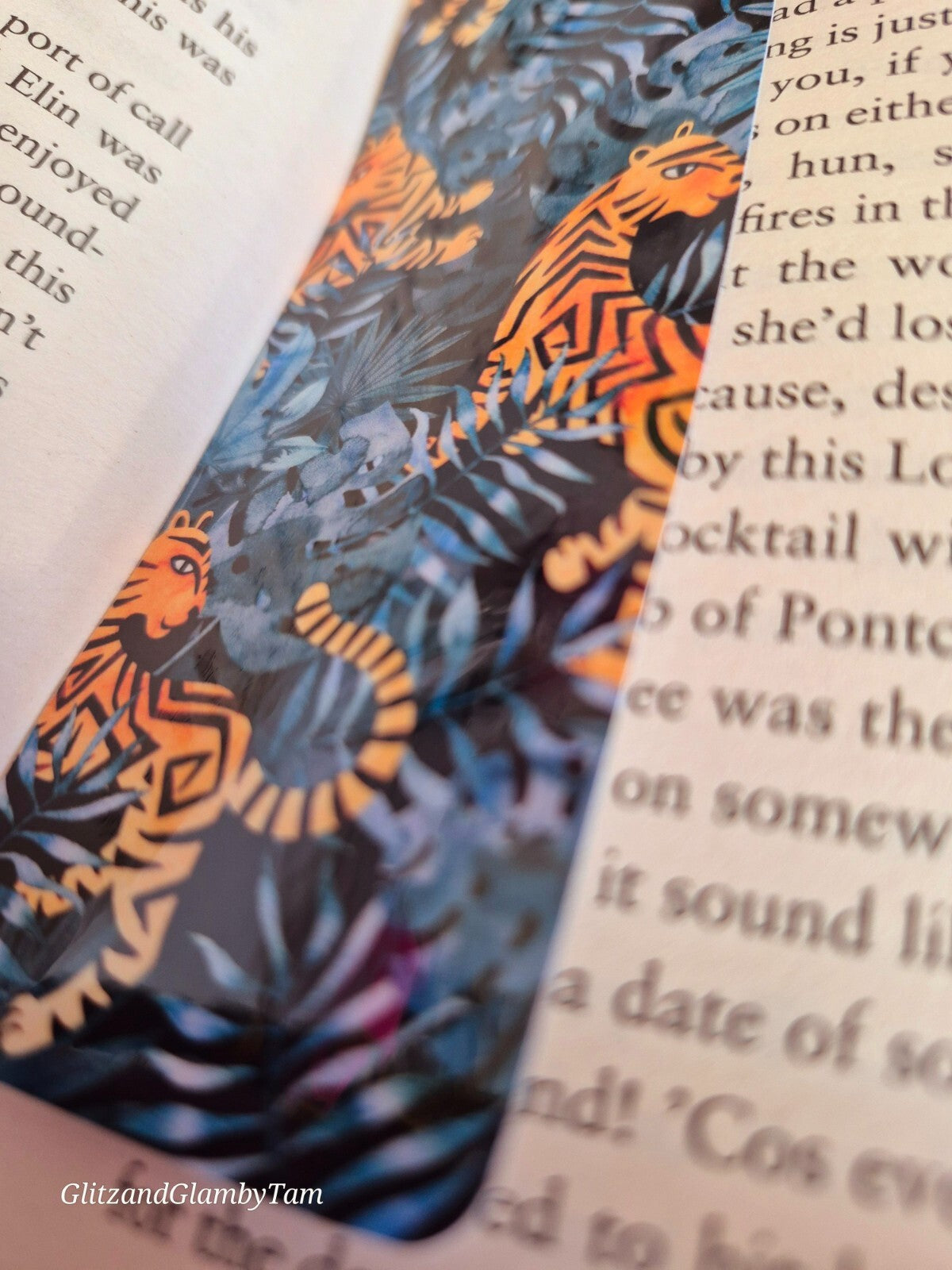 Tiger Jungle Bookmark: Unique Gift for Book Lovers, Stylish Reading Accessory