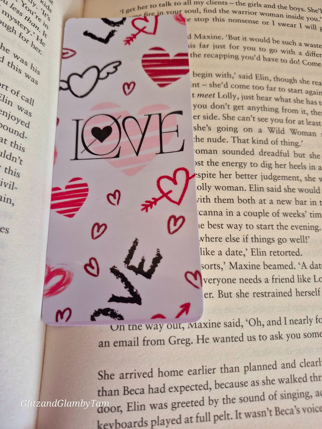 Love Heart Bookmark: Valentine's Day Gift Idea for Book Lovers