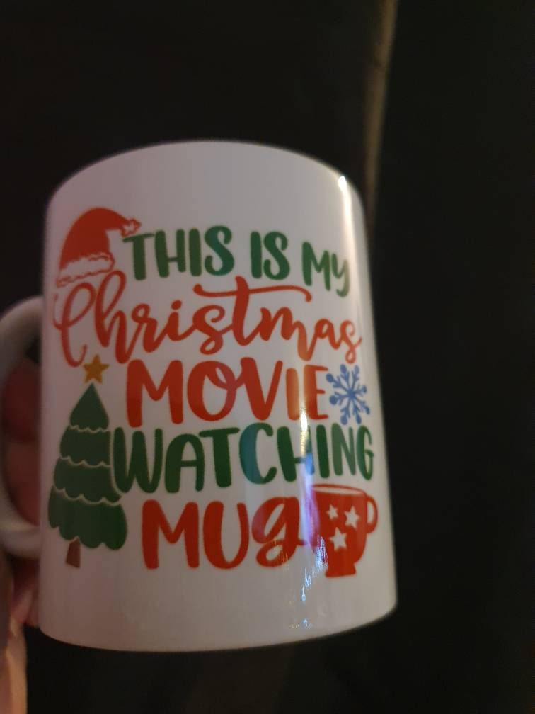 Christmas Movie Watching Mug: Festive Drinkware for Holiday Cheer! #ChristmasMug #HolidayMovies