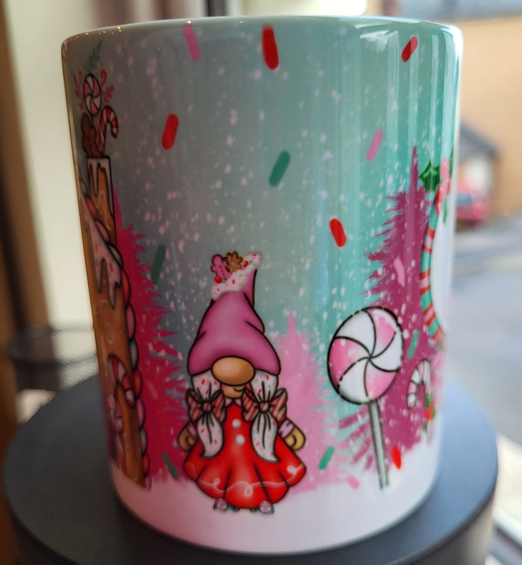 Christmas Gnome Mug: Festive Holiday Gingerbread Design, Perfect Gift! #ChristmasMug #GnomeDecor #HolidayGift