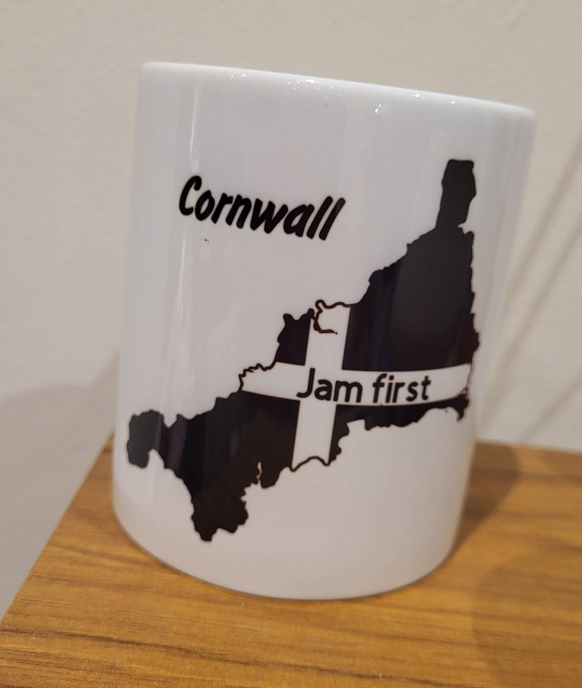 Cornwall Mug: Map, St Piran's Cross, & "Jam First" - A Cornish Cream Tea Tradition