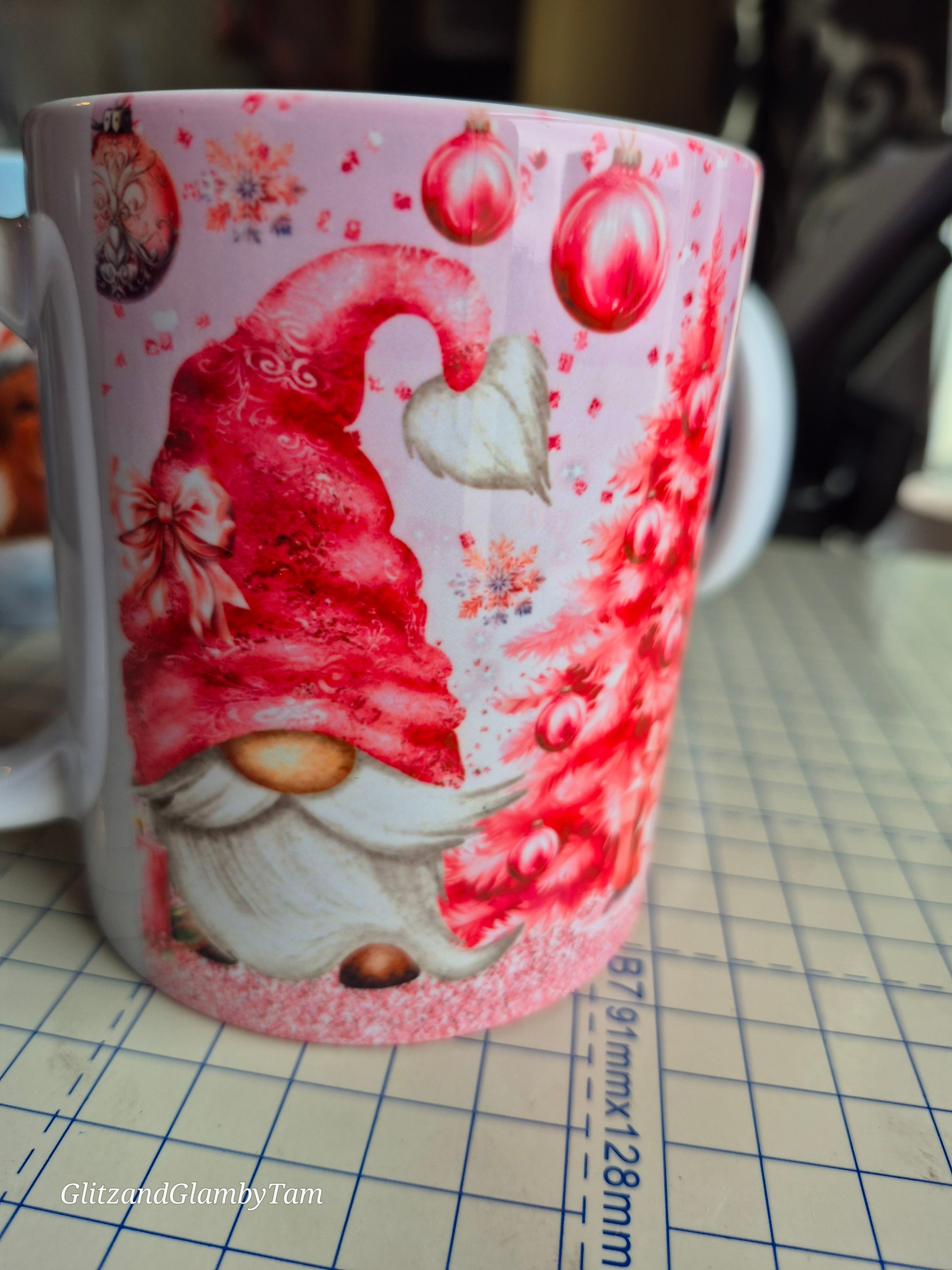 🎄 Personalised Pink Christmas Gonk Mug – 11oz | Dishwasher & Microwave Safe | Festive Gift Idea 🎁